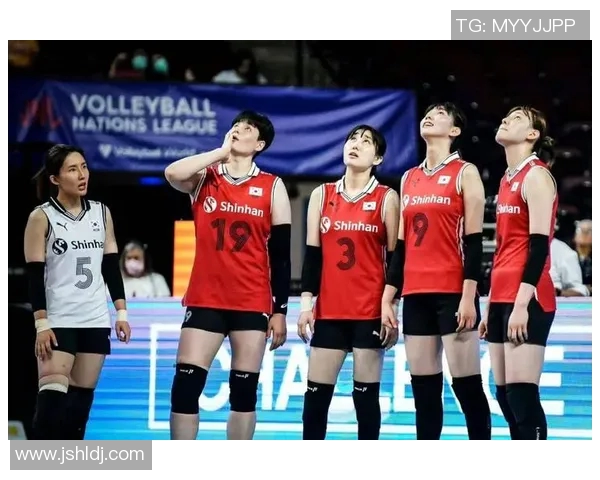 成都排球队以52分领跑城市联赛积分榜展现强劲实力